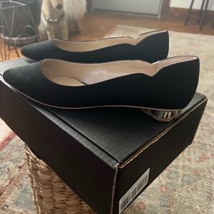 New WHBM black flat shoe